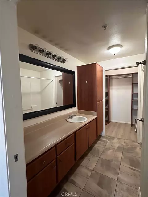 Bath - 31221 Taylor, Temecula, CA 92592 photo 3 of 8