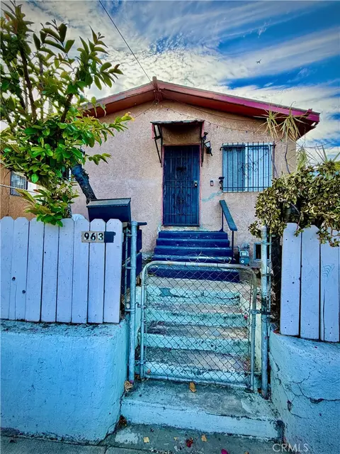 963 Hollins, Los Angeles, CA 90023