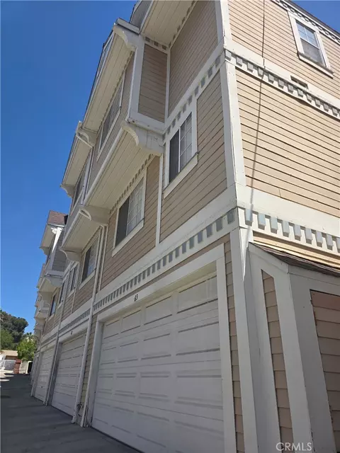 13750 Hubbard St #63, Sylmar, CA 91342