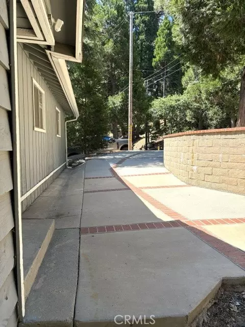 Exterior - 1163 Jungfrau, Crestline, CA 92325 photo 12 of 12