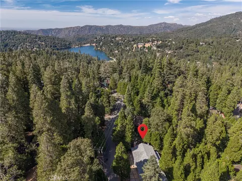 View/Area - 1163 Jungfrau, Crestline, CA 92325 photo 2 of 5