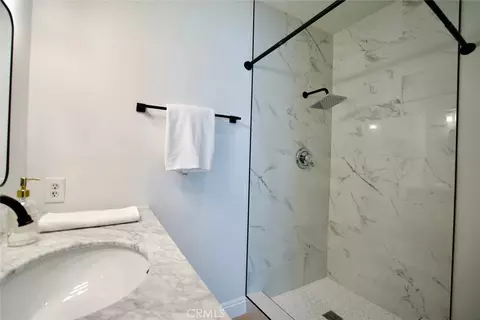 Bath - 5500 Ackerfield Ave #104, Long Beach, CA 90805 photo 2 of 4