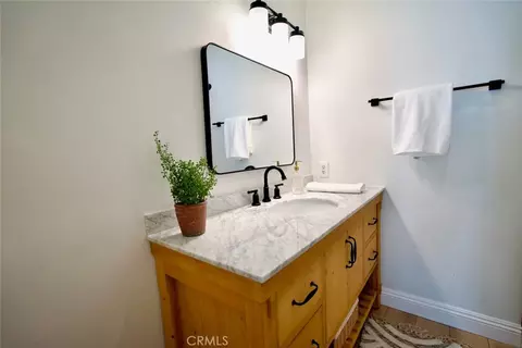 Bath - 5500 Ackerfield Ave #104, Long Beach, CA 90805 photo 1 of 4