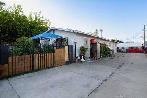 415 95th St, Los Angeles, CA 90044