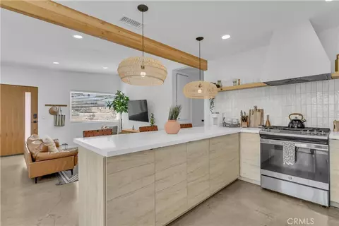 Kitchen - 61550 Sunburst Dr, Joshua Tree, CA 92252 photo 1 of 3