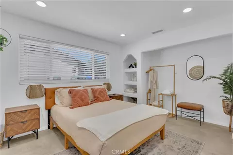 Bedroom - 61550 Sunburst Dr, Joshua Tree, CA 92252 photo 2 of 4