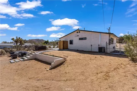 Exterior - 61550 Sunburst Dr, Joshua Tree, CA 92252 photo 4 of 6