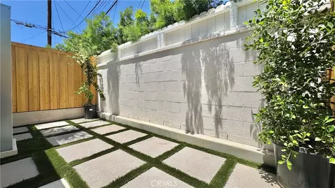 Exterior - 5713 E Wardlow, Long Beach, CA 90808 photo 15 of 20