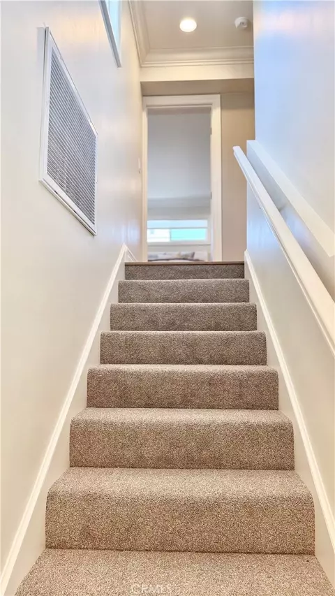 Entry Way - 5713 E Wardlow, Long Beach, CA 90808 photo 5 of 7