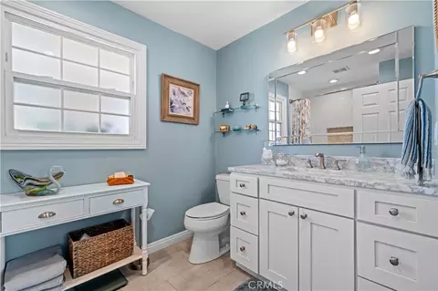 Bath - 971 E Wanamaker Dr, Covina, CA 91724 photo 1 of 3