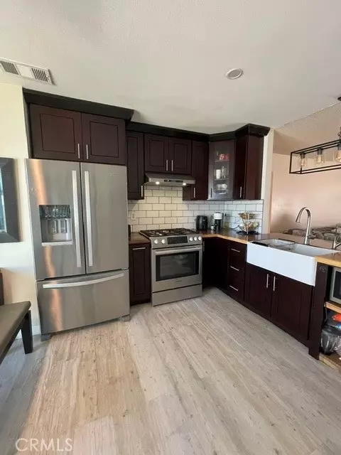 Kitchen - 312 Redbud Pl, Perris, CA 92570 photo 1 of 3