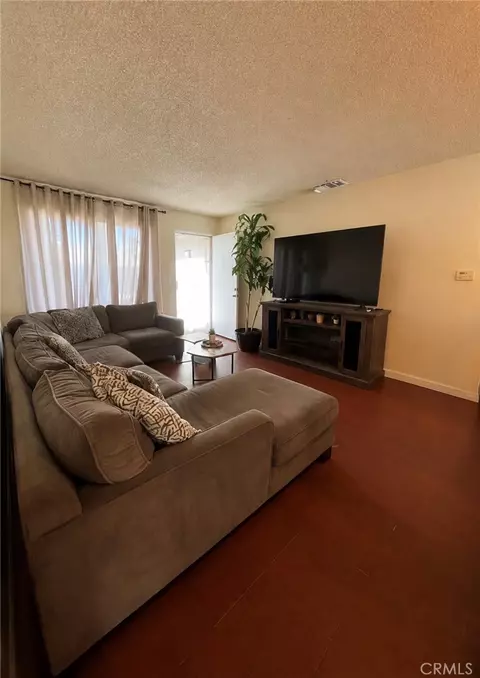 Living - 312 Redbud Pl, Perris, CA 92570 photo 1 of 1