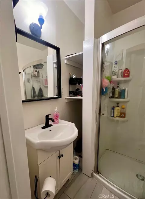 Bath - 1474 W Compton, Compton, CA 90220 photo 1 of 1