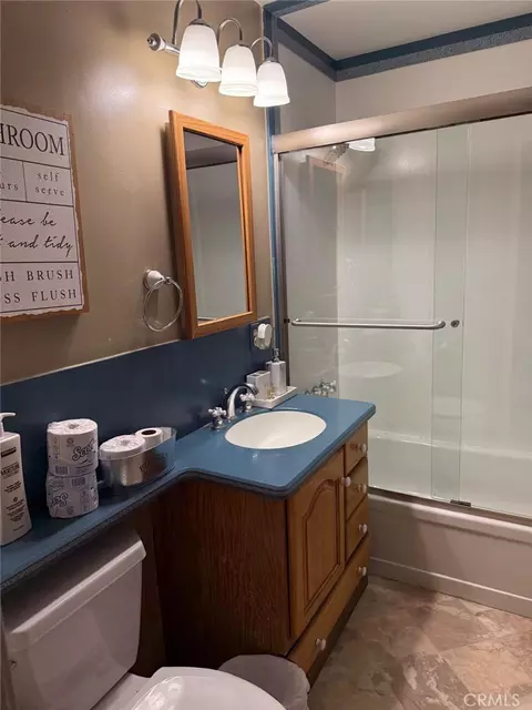 Bath - 1260 Minton Dr, Big Bear City, CA 92314 photo 4 of 4
