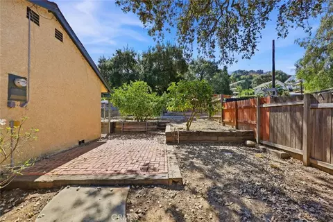 Exterior - 826 Katherine Rd, Simi Valley, CA 93063 photo 7 of 7