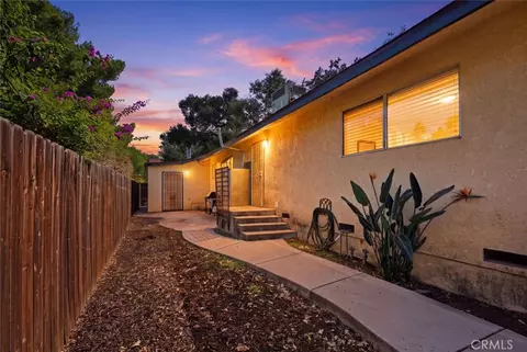 Exterior - 826 Katherine Rd, Simi Valley, CA 93063 photo 6 of 7