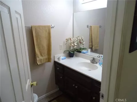 Bath - 20311 Edmund Rd, Riverside, CA 92508 photo 3 of 4