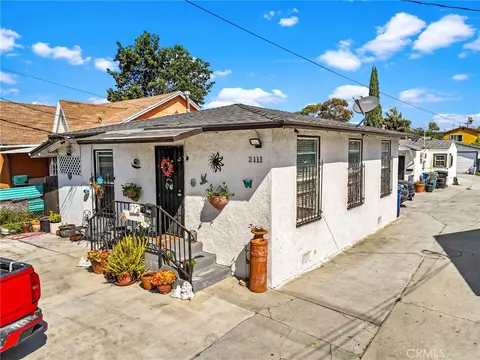 2111 E 118th St, Los Angeles, CA 90059