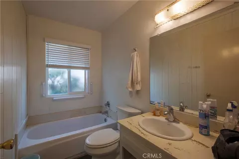 Bath - 2013 Prowse St, Placentia, CA 92870 photo 2 of 3