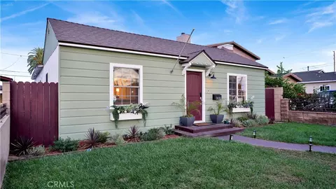 Exterior - 2636 Easy Ave, Long Beach, CA 90810 photo 15 of 16