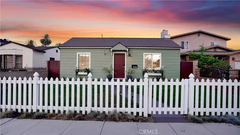Exterior - 2636 Easy Ave, Long Beach, CA 90810 photo 10 of 16