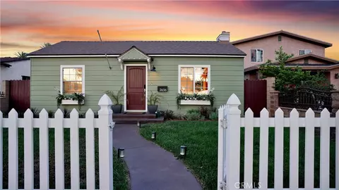 Exterior - 2636 Easy Ave, Long Beach, CA 90810 photo 9 of 16