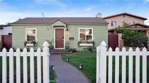 Exterior - 2636 Easy Ave, Long Beach, CA 90810 photo 16 of 16