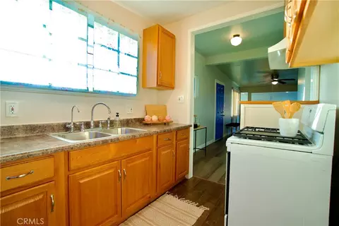 Kitchen - 13425 Downey Ave, Paramount, CA 90723 photo 2 of 4