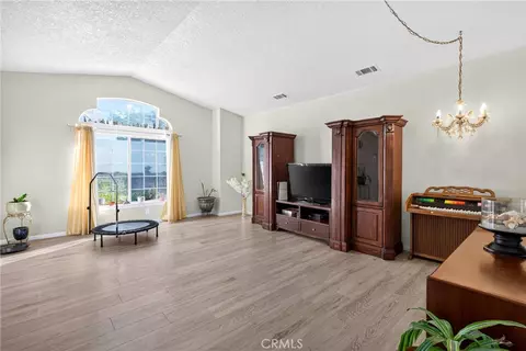 Living - 18004 Orange, Hesperia, CA 92345 photo 1 of 1