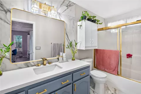 Bath - 18004 Orange, Hesperia, CA 92345 photo 1 of 2