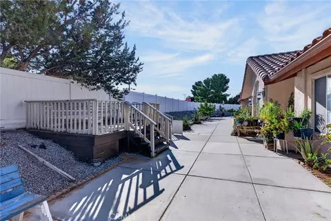 Exterior - 18004 Orange, Hesperia, CA 92345 photo 4 of 9