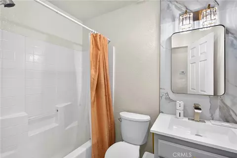 Bath - 18004 Orange, Hesperia, CA 92345 photo 2 of 2