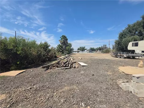 21321 Cajalco Rd, Perris, CA 92570 photo 5