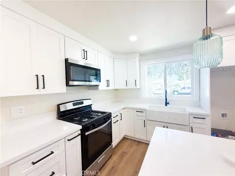 401 S Gilbert, Fullerton, CA 92833 photo 3