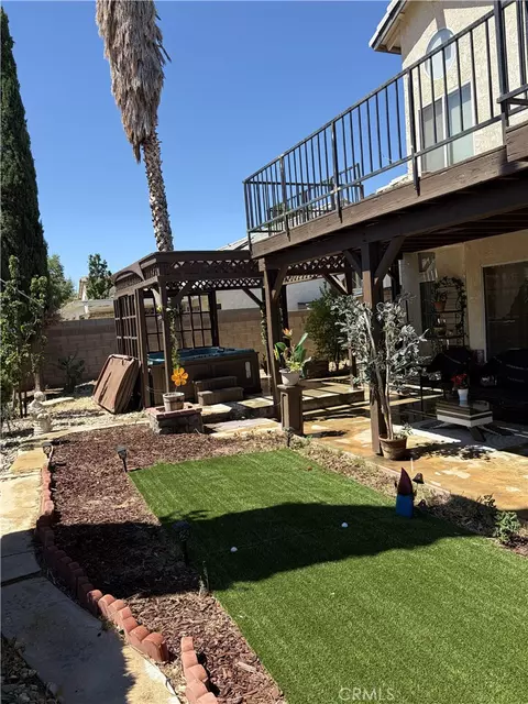 Exterior - 43502 11th E, Lancaster, CA 93535 photo 6 of 9