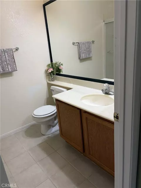 Bath - 43502 11th E, Lancaster, CA 93535 photo 4 of 6
