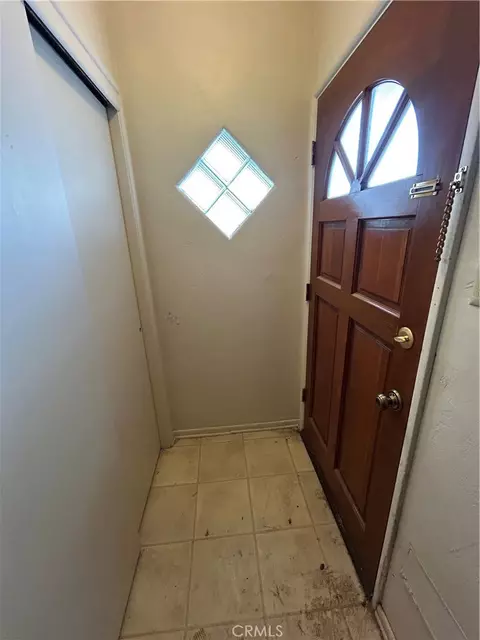 Entry Way - 555 California, Needles, CA 92363 photo 1 of 4