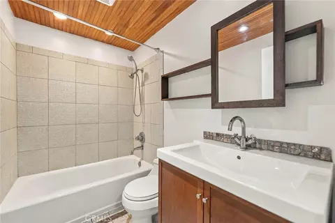 Bath - 4435 Larwin, Cypress, CA 90630 photo 5 of 5