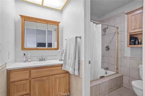 Bath - 24509 Ravenna, Carson, CA 90745 photo 2 of 2