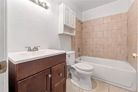 Bath - 7221 Petrol St #22, Paramount, CA 90723 photo 3 of 3