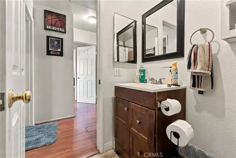 Bath - 7221 Petrol St #22, Paramount, CA 90723 photo 1 of 3