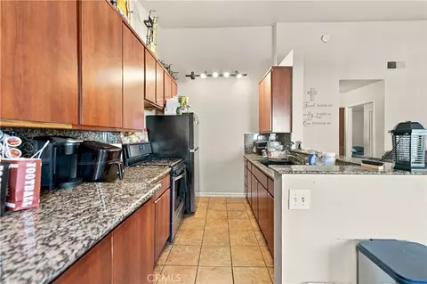 Kitchen - 7221 Petrol St #22, Paramount, CA 90723 photo 3 of 6