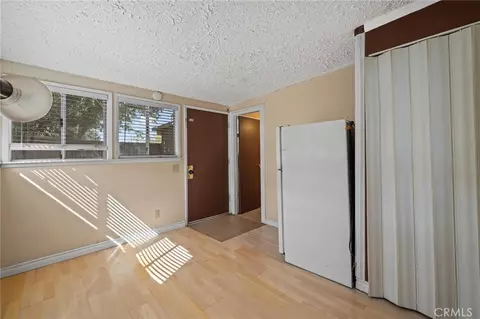Entry Way - 14804 Orange, Hesperia, CA 92345 photo 2 of 3