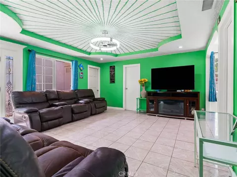Living - 14804 Orange, Hesperia, CA 92345 photo 2 of 2