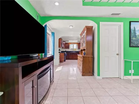 Entry Way - 14804 Orange, Hesperia, CA 92345 photo 1 of 3