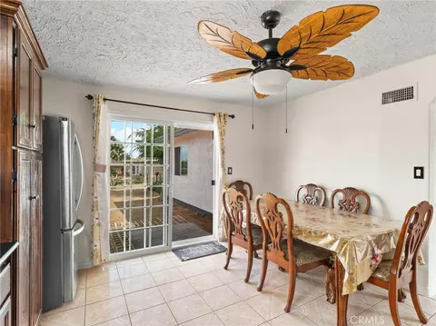 Dining - 14804 Orange, Hesperia, CA 92345 photo 1 of 1