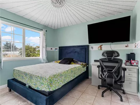 Bedroom - 14804 Orange, Hesperia, CA 92345 photo 3 of 5