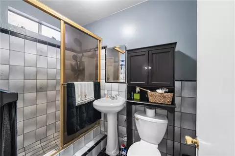 Bath - 13344 Grant, Downey, CA 90242 photo 1 of 2