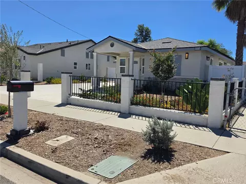 Other - 419 W Devonshire Ave, Hemet, CA 92543 photo 2 of 11