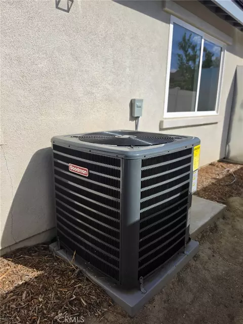 Exterior - 419 W Devonshire Ave, Hemet, CA 92543 photo 10 of 10